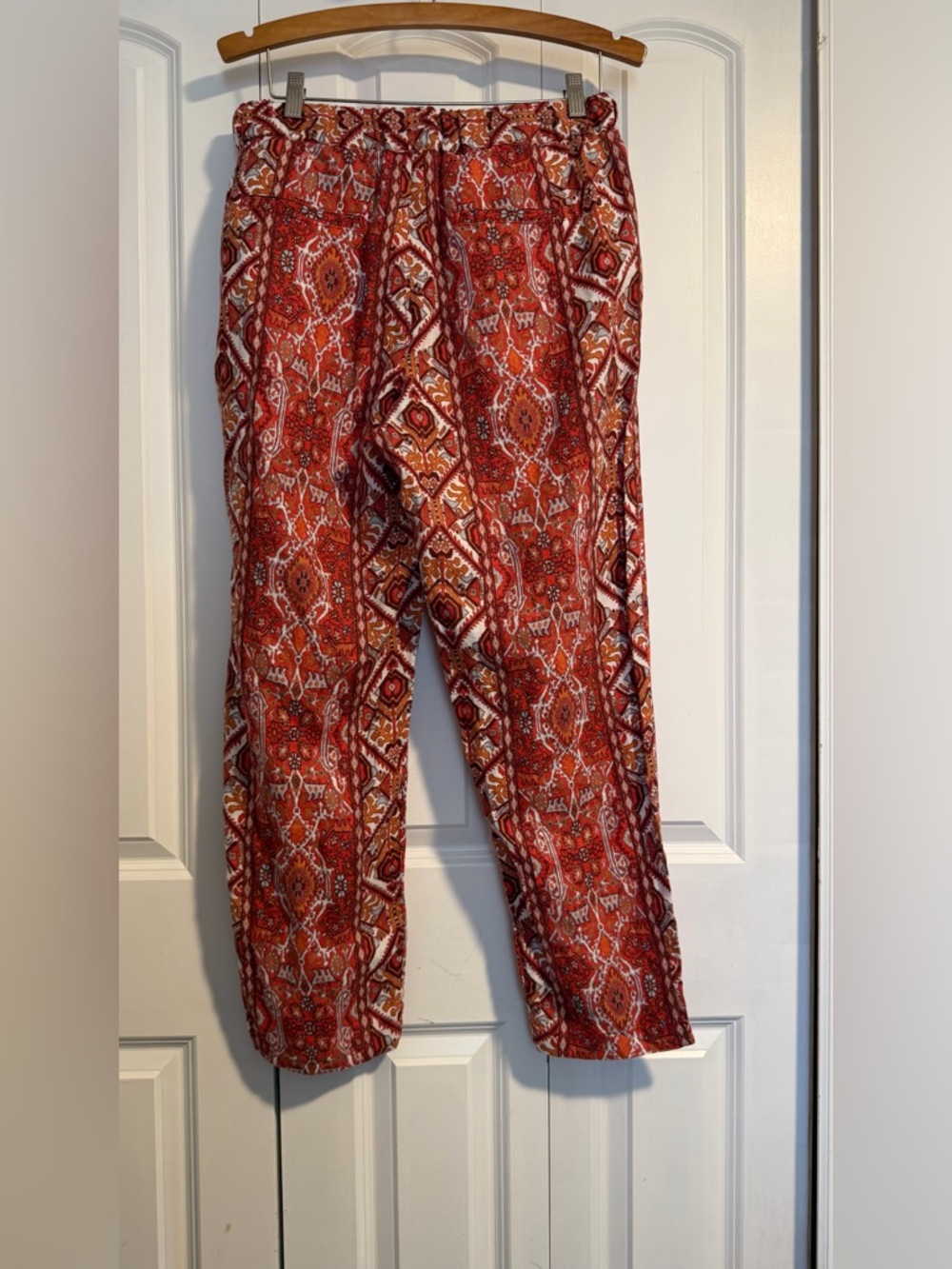 Rachel Zoe Red & Rust Geometric Print Drawstring Pants - Picture 2 of 7